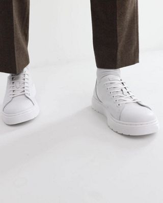 Duplikere sadel Korrespondent Dr Martens dante 6-eye sneakers in white | ASOS